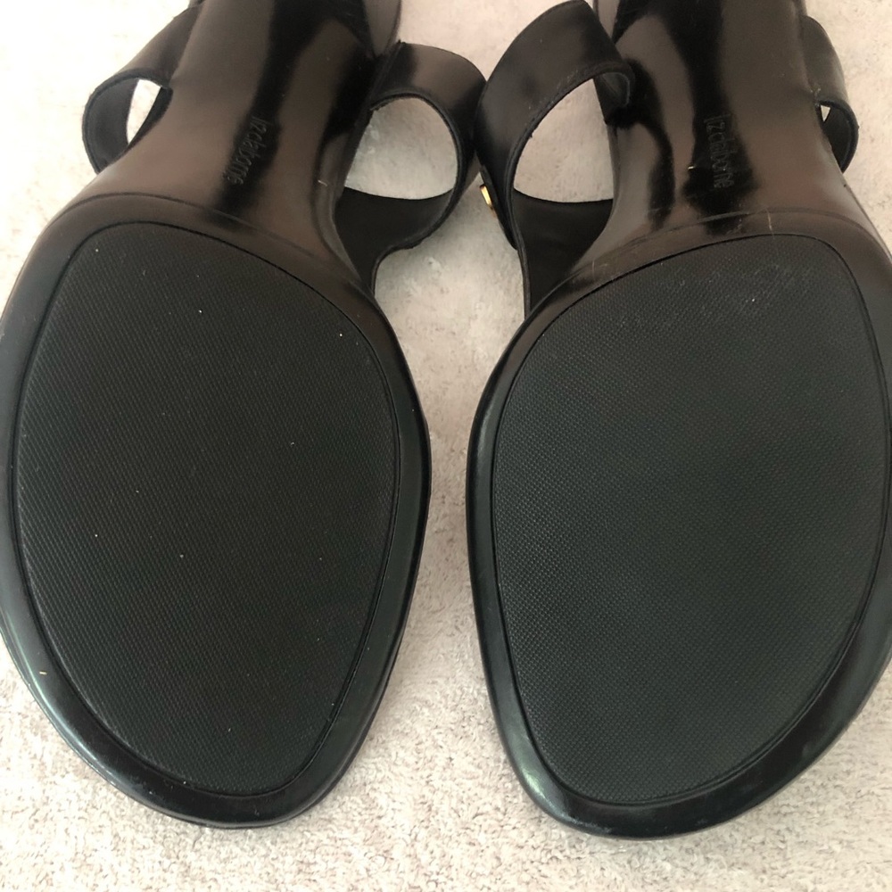 NWOT Liz Claiborne black heeled sandlas with gold detail. - Picture 6 of 8